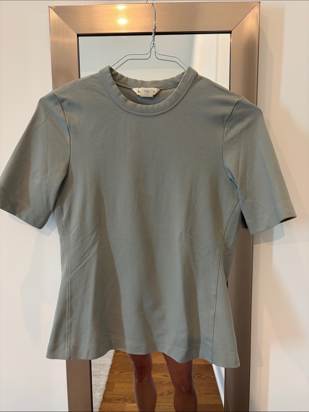 Club Monaco Light Sage Short Sleeve Tee